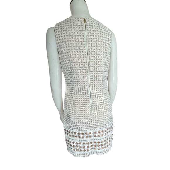 Vince Camuto Dress Women's Size 10 Champagne Sheath Eyelet/Geo Embroidery Detail - Picture 3 of 9